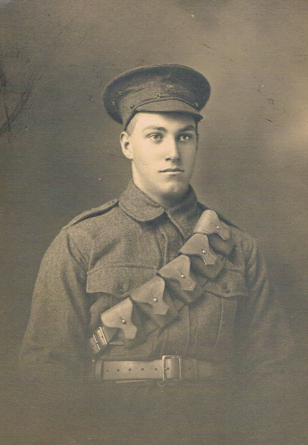 Photo of photos/Kenneth McLennan 1898-1986 soldier portrait